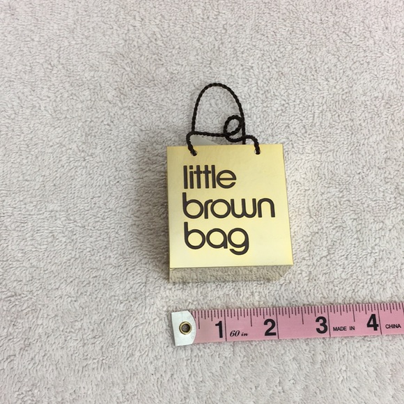 NWT New Gold Bloomingdale’s Metal Gift Bag Ornament Decor - Picture 8 of 9